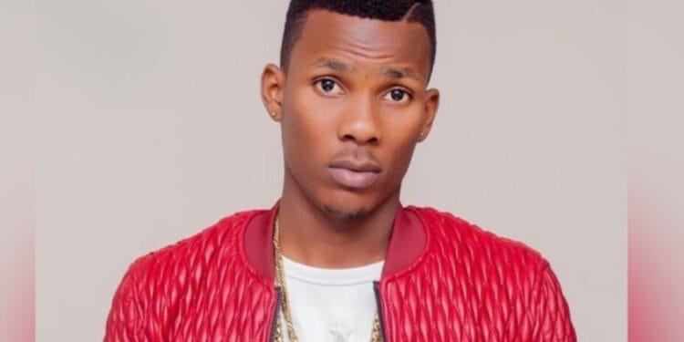 3 novembre 2022 : le rappeur Toby Anbakè fête ses 32 ans !